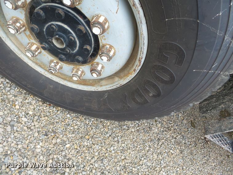 image for item DH7795 1991 Mack DMM6906S digger derrick truck