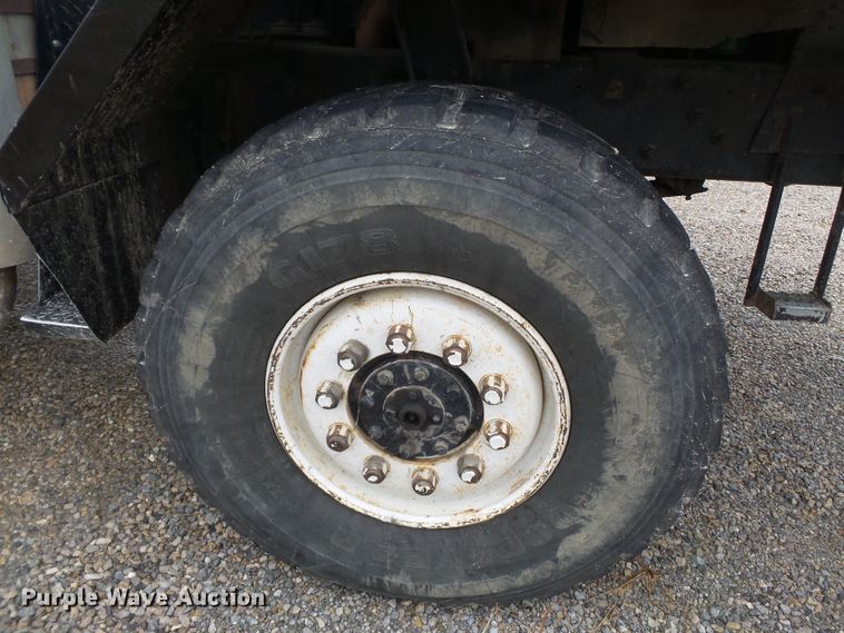 image for item DH7795 1991 Mack DMM6906S digger derrick truck