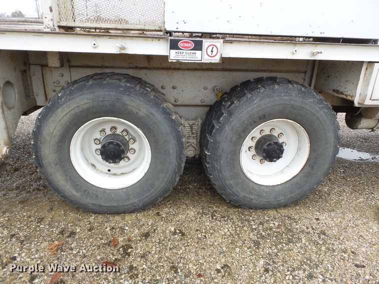 image for item DH7795 1991 Mack DMM6906S digger derrick truck