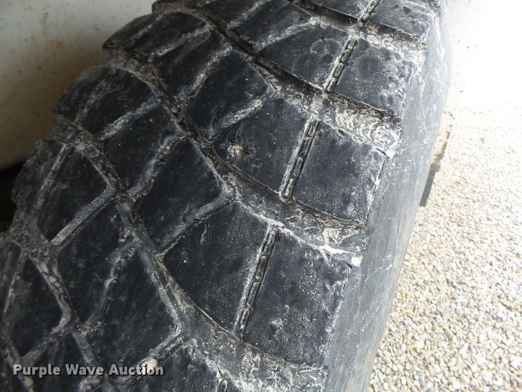 image for item DH7795 1991 Mack DMM6906S digger derrick truck