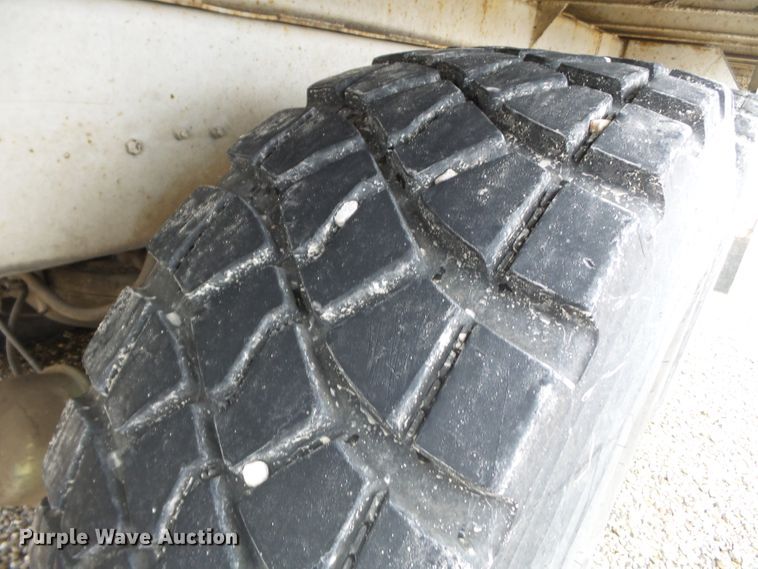 image for item DH7795 1991 Mack DMM6906S digger derrick truck