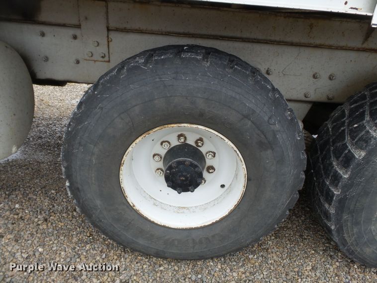 image for item DH7795 1991 Mack DMM6906S digger derrick truck