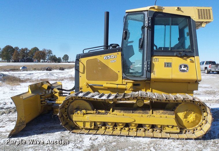 image for item DI0737 2005 John Deere 650J LGP dozer