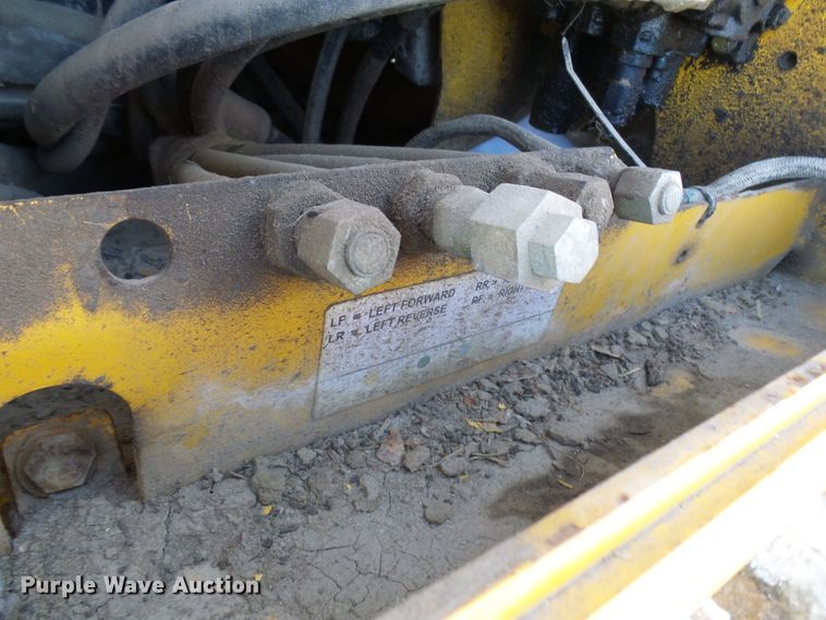 image for item DI0737 2005 John Deere 650J LGP dozer