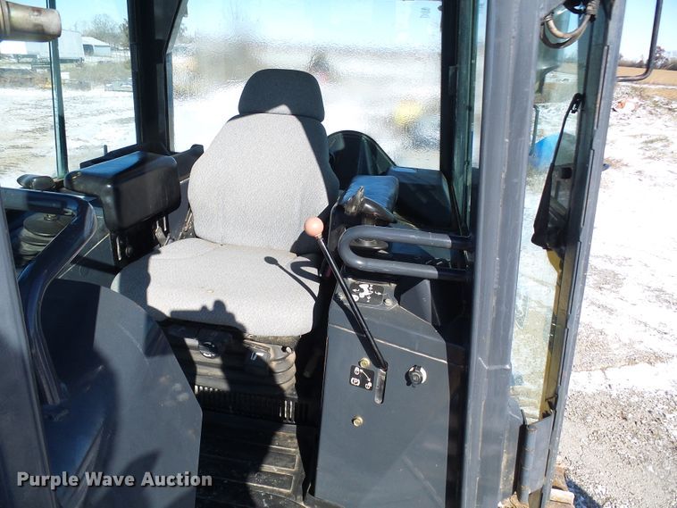 image for item DI0737 2005 John Deere 650J LGP dozer