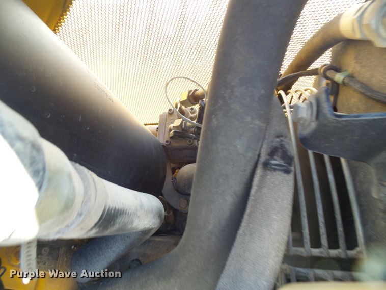 image for item DI0737 2005 John Deere 650J LGP dozer