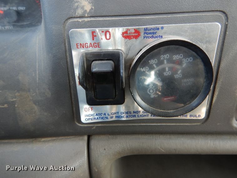 image for item DI0739 2000 Ford F550 Super Duty XL bucket truck