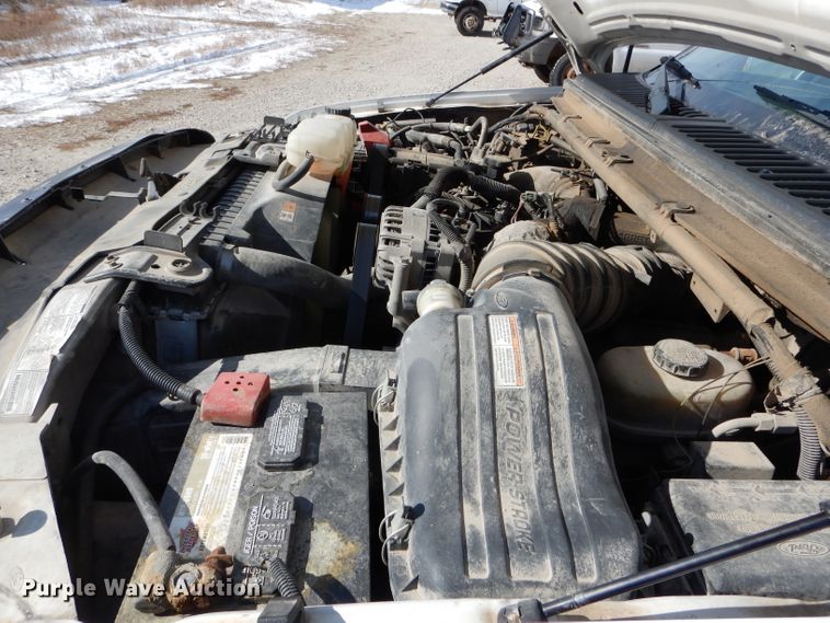 image for item DI0739 2000 Ford F550 Super Duty XL bucket truck