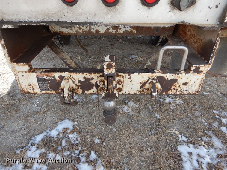 image for item DI0739 2000 Ford F550 Super Duty XL bucket truck