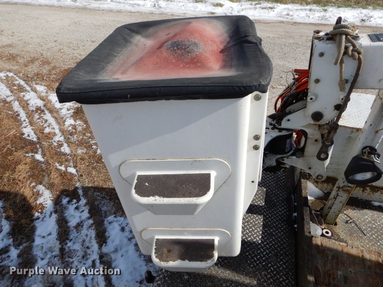 image for item DI0739 2000 Ford F550 Super Duty XL bucket truck