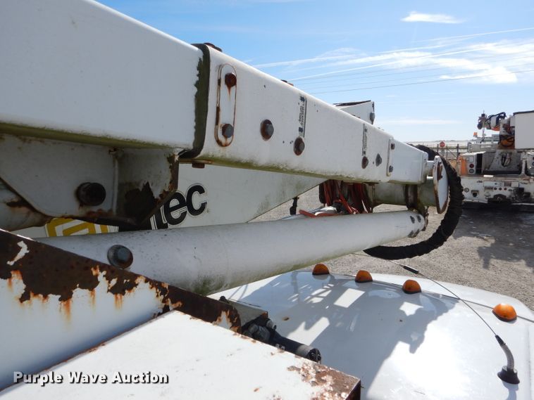 image for item DI0739 2000 Ford F550 Super Duty XL bucket truck