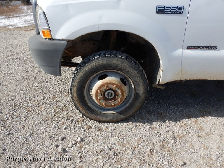 image for item DI0739 2000 Ford F550 Super Duty XL bucket truck