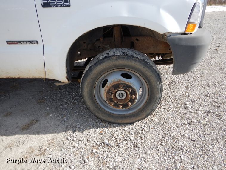 image for item DI0739 2000 Ford F550 Super Duty XL bucket truck