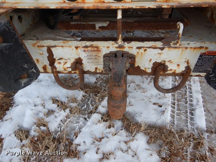 image for item DI0740 2004 Ford F550 Super Duty XL bucket truck