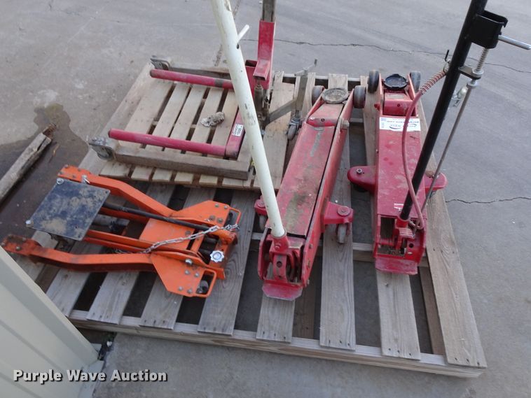 image for item DI0755 Floor jacks