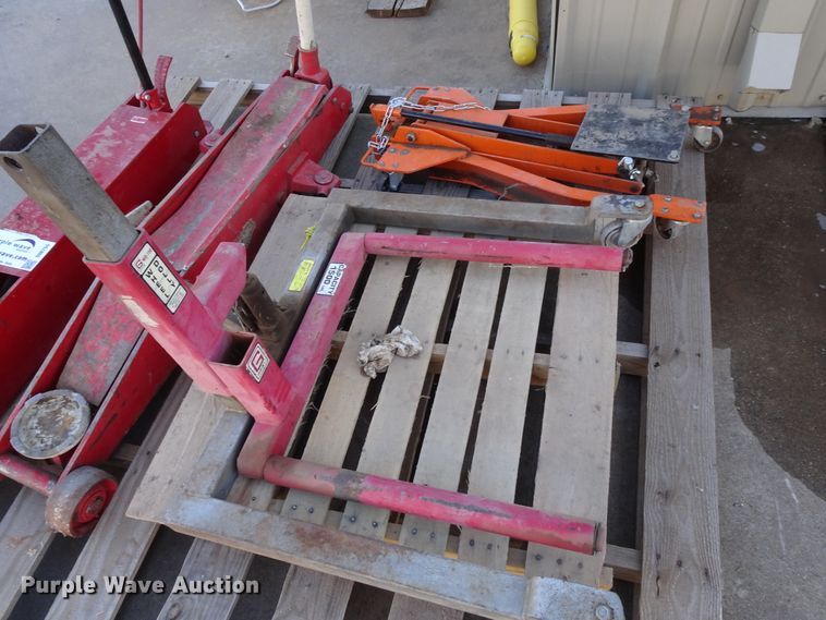 image for item DI0755 Floor jacks