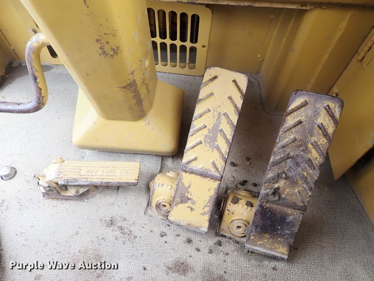 image for item DI1781 1988 Caterpillar 631E conventional scraper