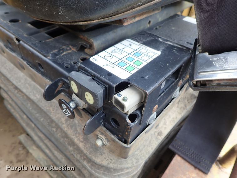 image for item DI1781 1988 Caterpillar 631E conventional scraper