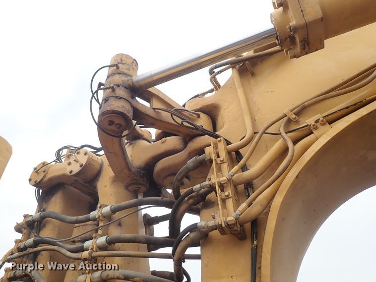 image for item DI1781 1988 Caterpillar 631E conventional scraper