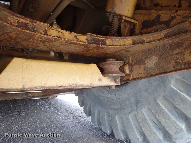 image for item DI1781 1988 Caterpillar 631E conventional scraper