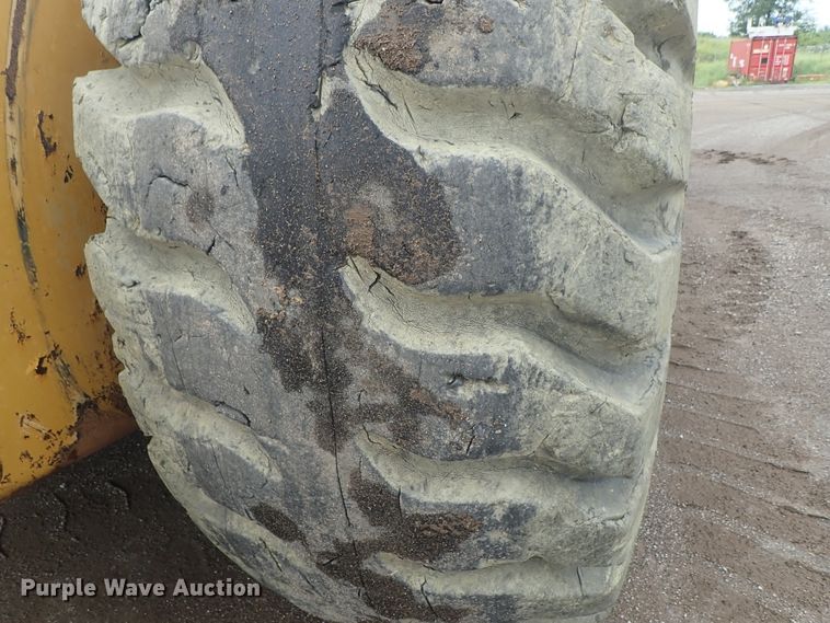 image for item DI1781 1988 Caterpillar 631E conventional scraper