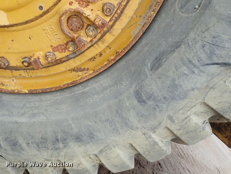 image for item DI1781 1988 Caterpillar 631E conventional scraper