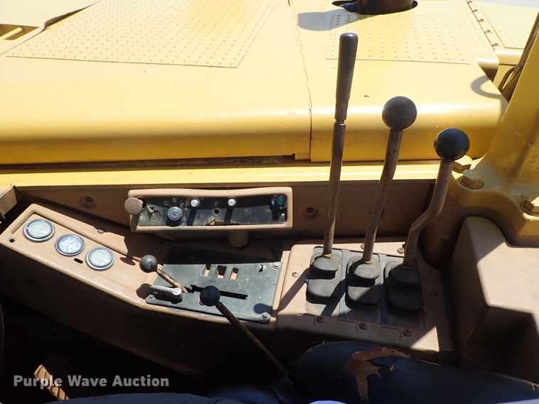 image for item DI1782 1989 Caterpillar 631E Series II conventional scraper