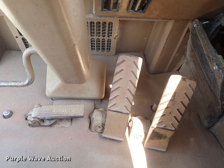 image for item DI1782 1989 Caterpillar 631E Series II conventional scraper