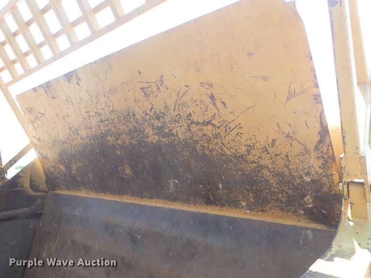 image for item DI1782 1989 Caterpillar 631E Series II conventional scraper