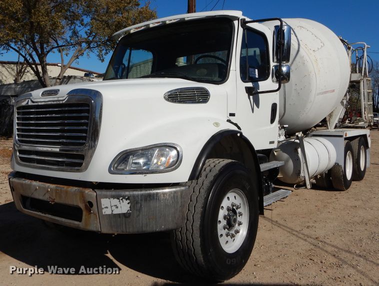 image for item DI1785 2009 Freightliner Business Class M2 Santiago ready mix truck