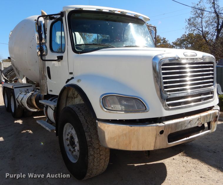 image for item DI1785 2009 Freightliner Business Class M2 Santiago ready mix truck