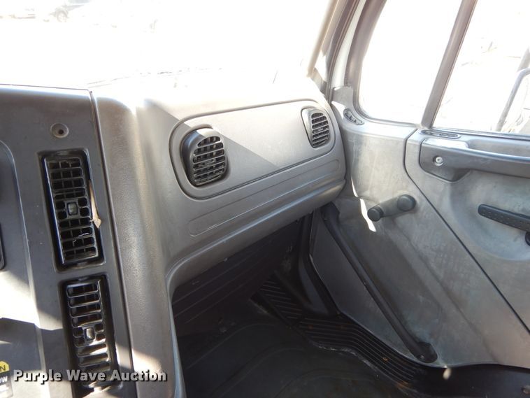 image for item DI1785 2009 Freightliner Business Class M2 Santiago ready mix truck