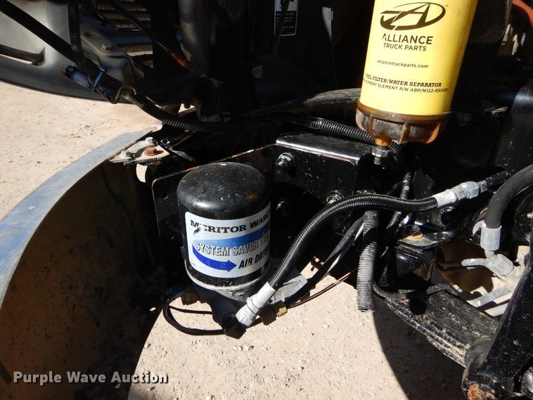 image for item DI1785 2009 Freightliner Business Class M2 Santiago ready mix truck