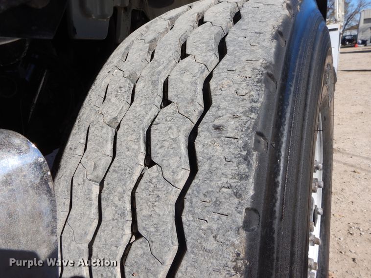 image for item DI1785 2009 Freightliner Business Class M2 Santiago ready mix truck