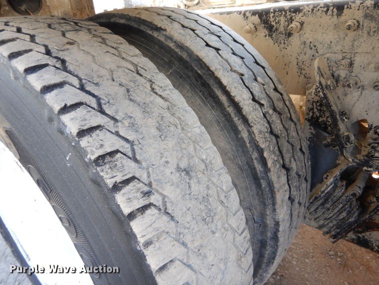 image for item DI1785 2009 Freightliner Business Class M2 Santiago ready mix truck