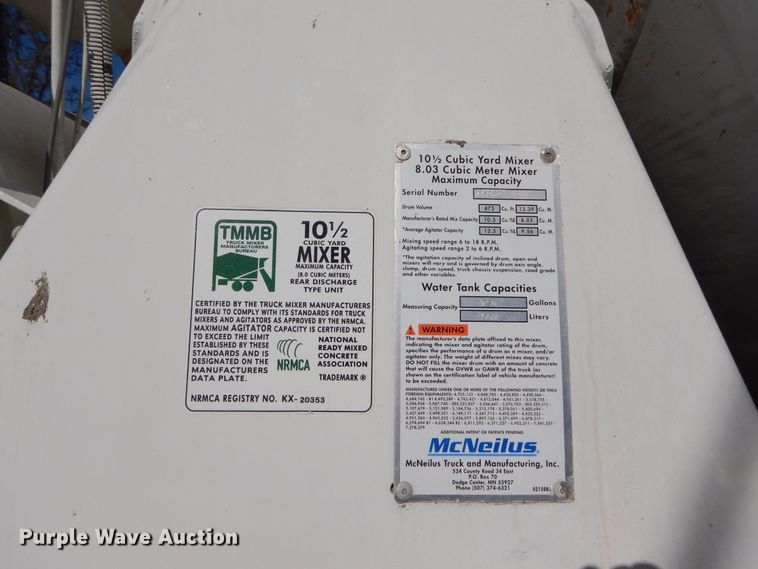 image for item DI1785 2009 Freightliner Business Class M2 Santiago ready mix truck