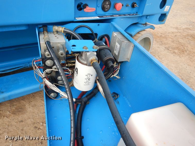 image for item DI2387 2002 Genie GS-2032 scissor lift