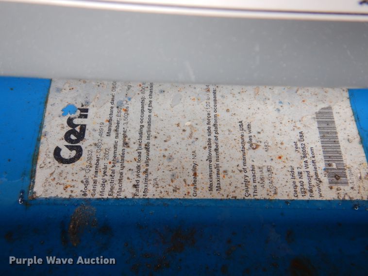 image for item DI2387 2002 Genie GS-2032 scissor lift