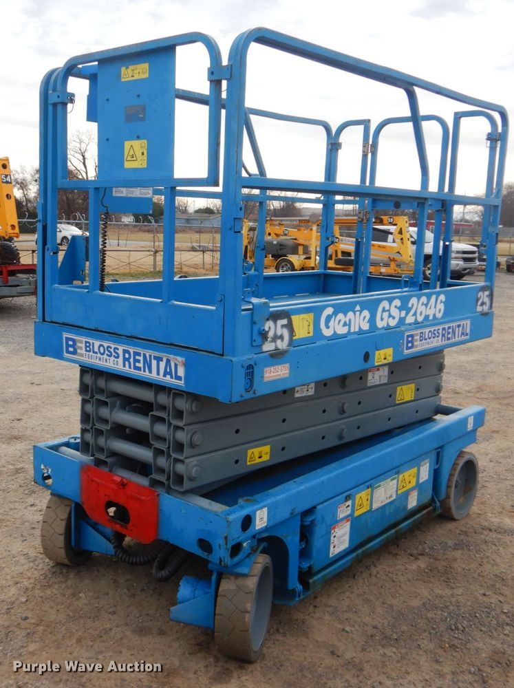 image for item DI2388 2003 Genie GS-2646 scissor lift