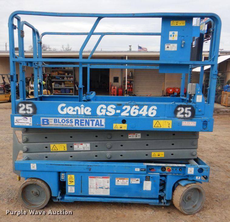 image for item DI2388 2003 Genie GS-2646 scissor lift