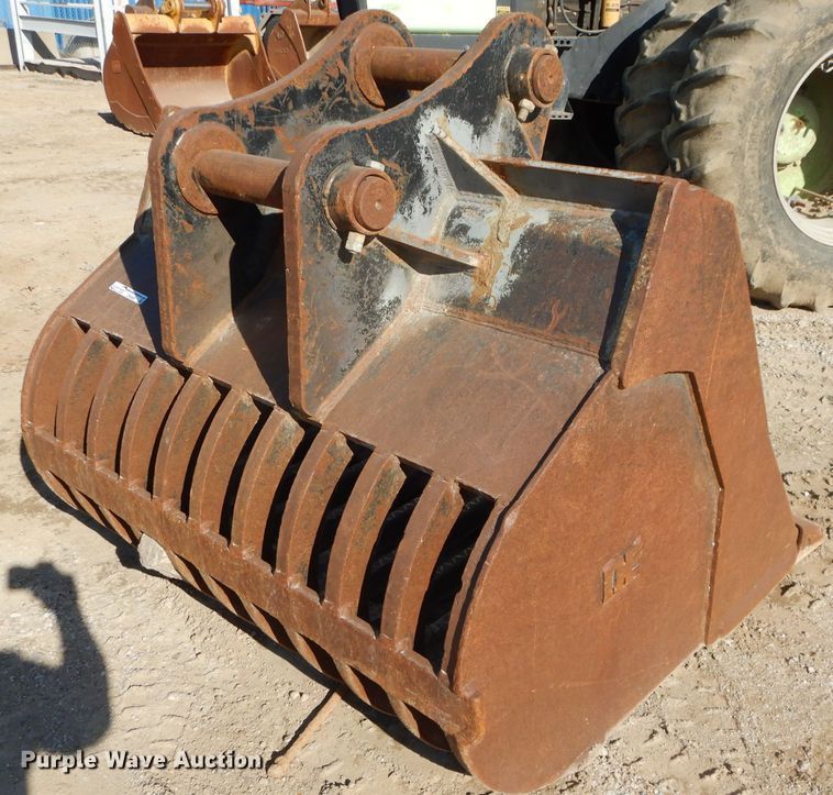 image for item DI9089 59"W skeletonized excavator bucket