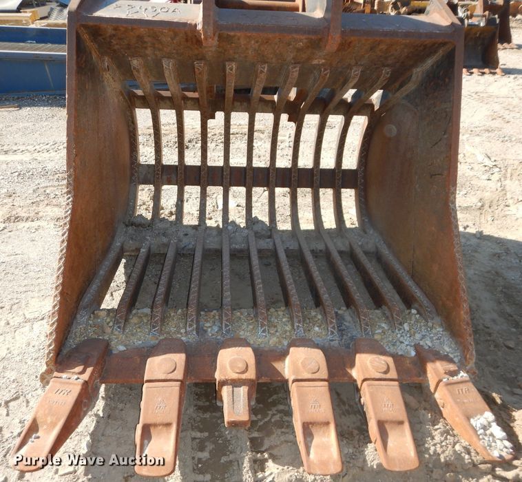 image for item DI9090 59"W skeletonized excavator bucket