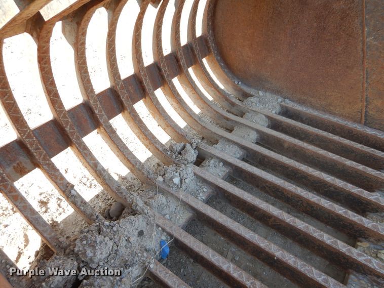 image for item DI9090 59"W skeletonized excavator bucket