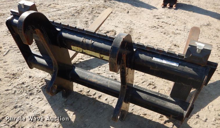 image for item DI9091 Caterpillar 54"L pallet forks