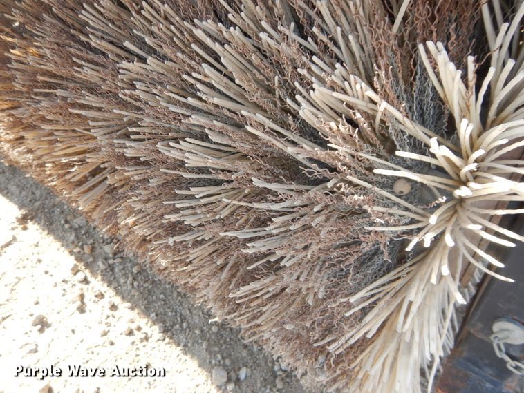 image for item DI9095 Caterpillar BA25 angle broom