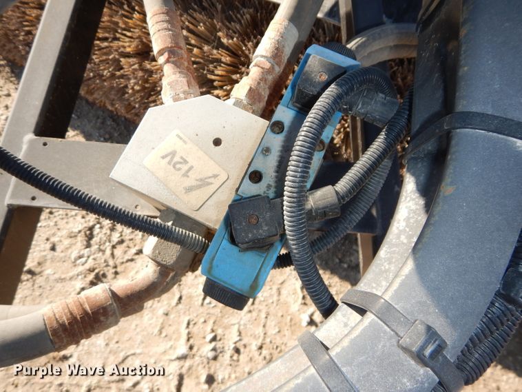 image for item DI9095 Caterpillar BA25 angle broom