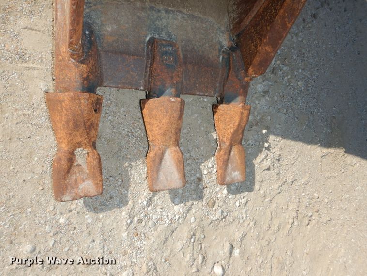 image for item DI9096 Caterpillar 12"W backhoe bucket