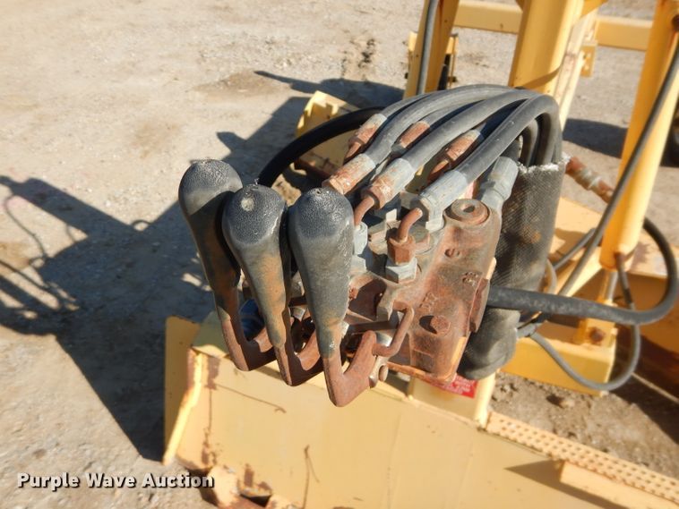 image for item DI9099 Skid steer grader