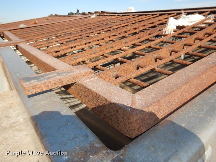 image for item DI9102 2013 Warren AC2400-10 spreader