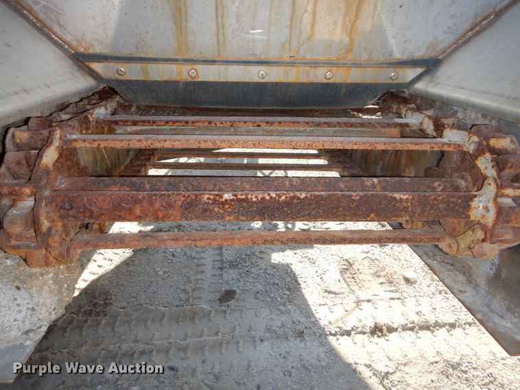 image for item DI9102 2013 Warren AC2400-10 spreader